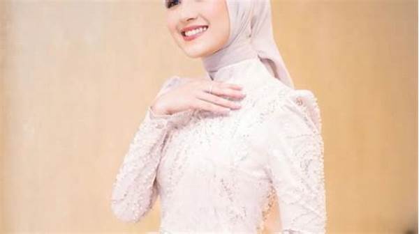 Rahasia Tampil Stylish Ala Selebritas