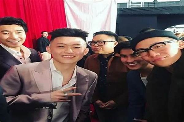 “rich Brian Artis Internasional Muda”