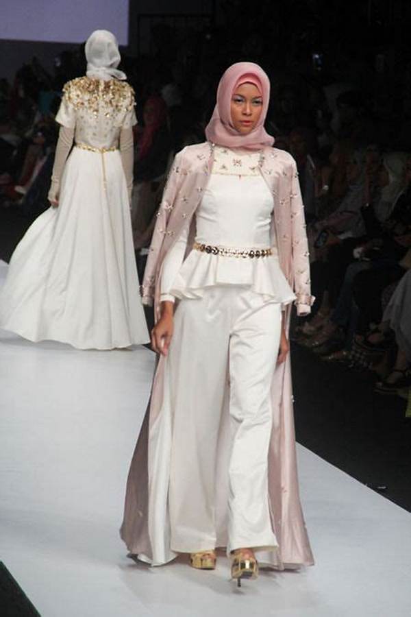 Paduan Busana Formal Selebriti